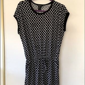 En Focus B/W Lattice Dress